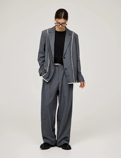 Серый жакет оверсайз